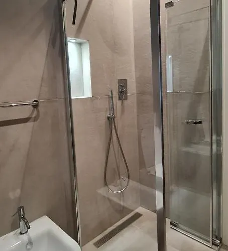 Dimensione Armonica - Elegance And Comfort Among Lakes And Hills *